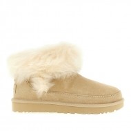 어그 클래식 울트라 미니 스웨이드 앵클 부츠 SNDCS 1173832